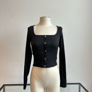 Francesca's Collections Black Fitted Long Sleeve Button Down